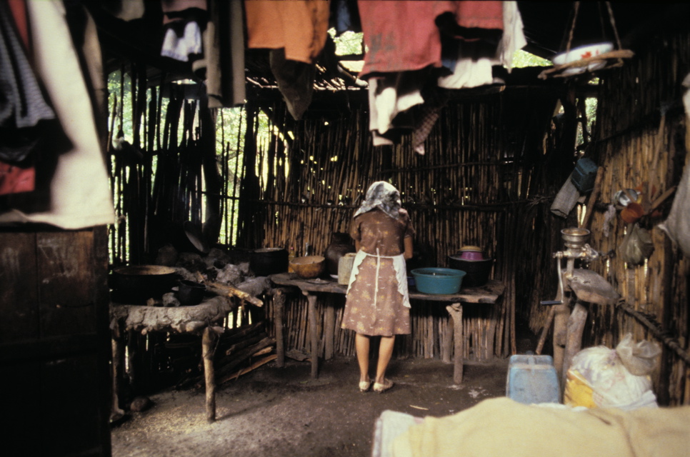 Nicaragua 1980-81 Un interno di comunità