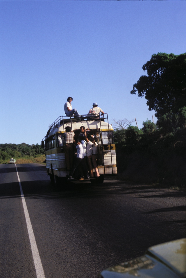 Nicaragua 1982-83 bus verso Managua